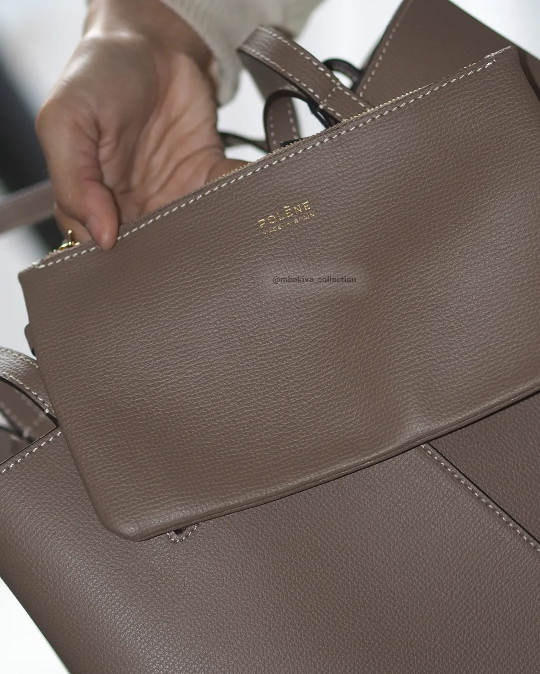 cyme mini tote textured leather taupe - Gambar 8