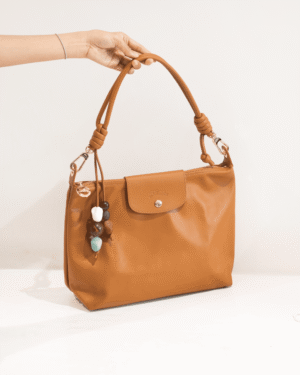Cuir Medium Xtra Hobo Leather Cashew